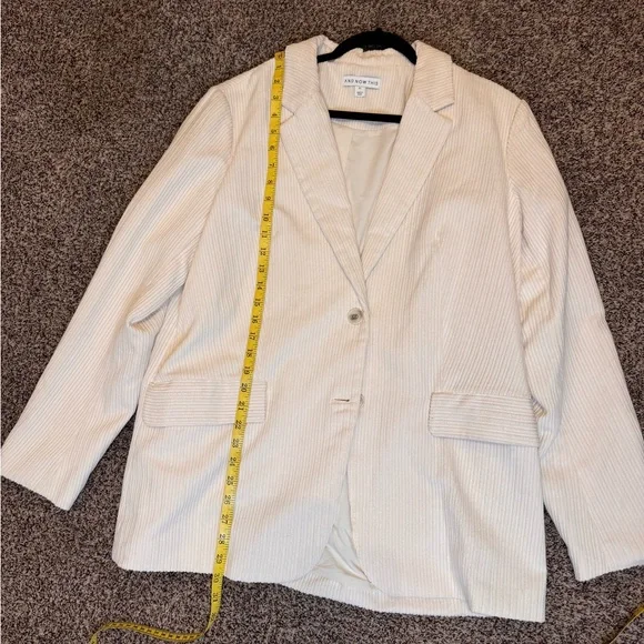 And Now This Women's Corduroy Cream Color 2 Button Blazer With Pockets Size XL - Picture 9 of 12
